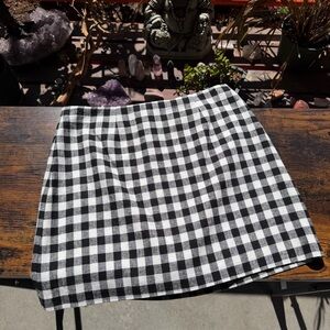 WAYF Black and White Checkered Mini Skirt